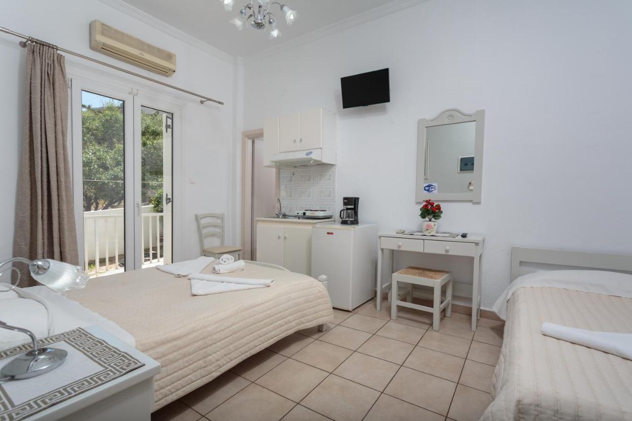 John'S Rooms & Studios Parikia  Ngoại thất bức ảnh